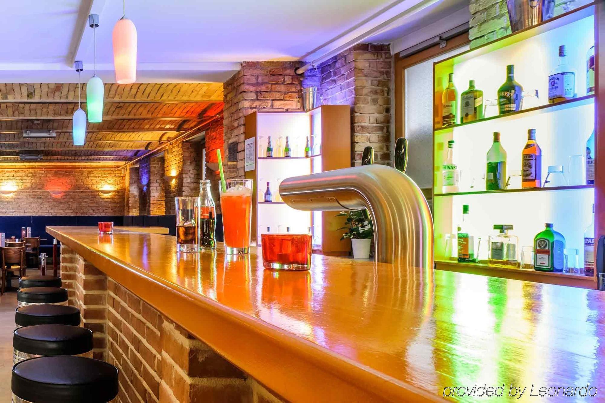 ibis Styles Berlin City Ost Restaurant foto